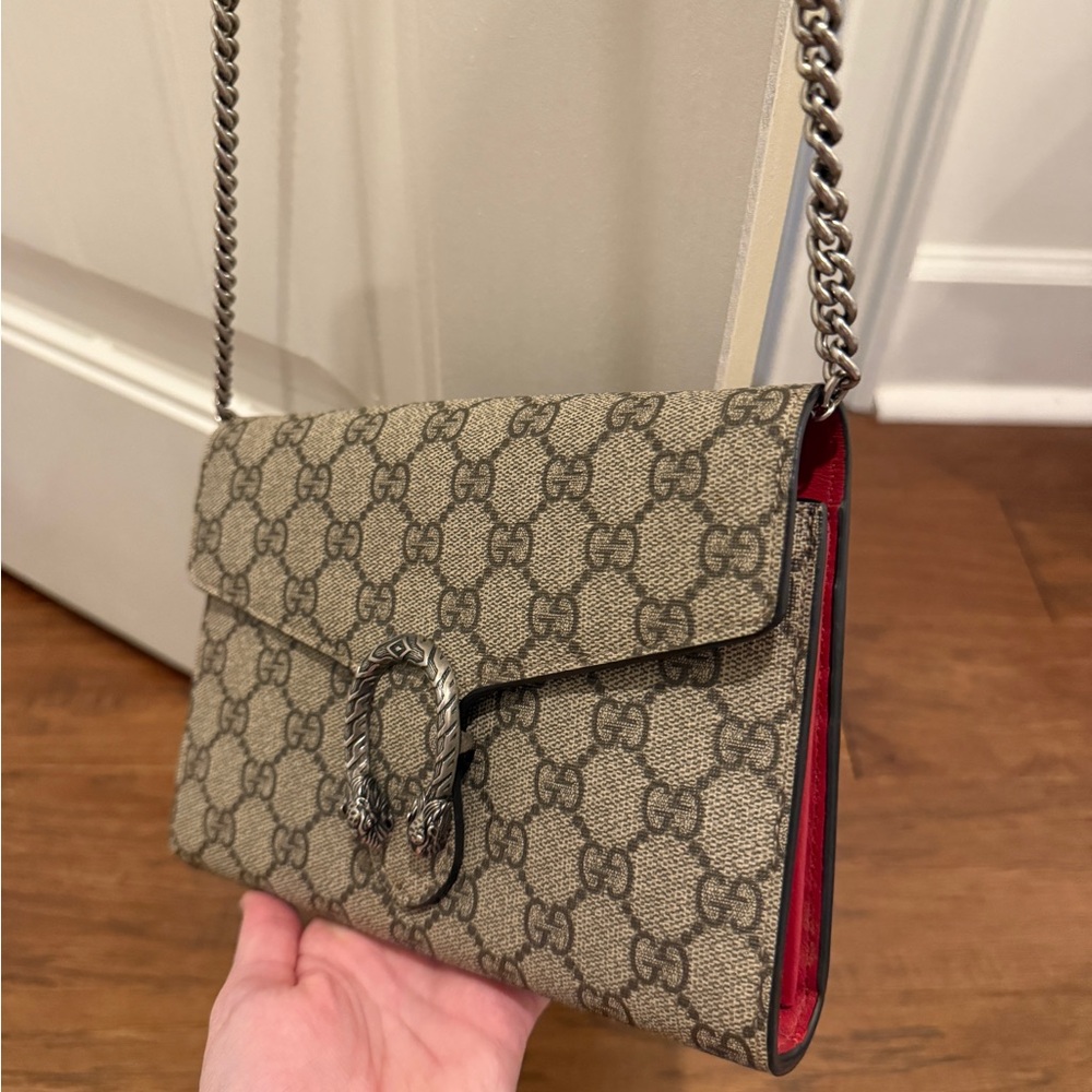Gucci Beige and Red Crossbody Bag